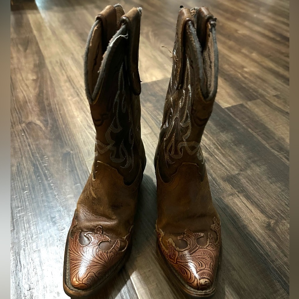 Tony Lama Vaquero Brown Leather Cowboy Boots Youth Size 11D Style LL301 Unisex